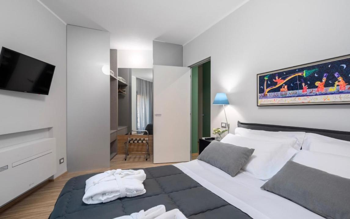 30Cavour Luxury Suites Pawia Zewnętrze zdjęcie