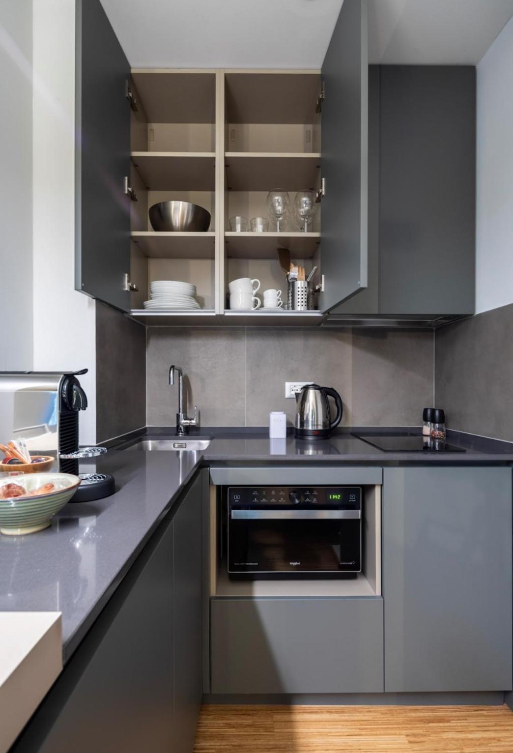 30Cavour Luxury Suites Pawia Zewnętrze zdjęcie