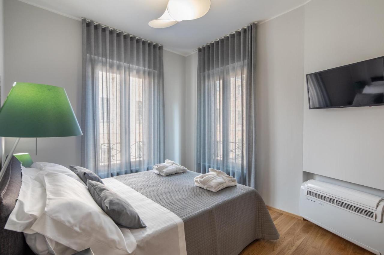 30Cavour Luxury Suites Pawia Zewnętrze zdjęcie