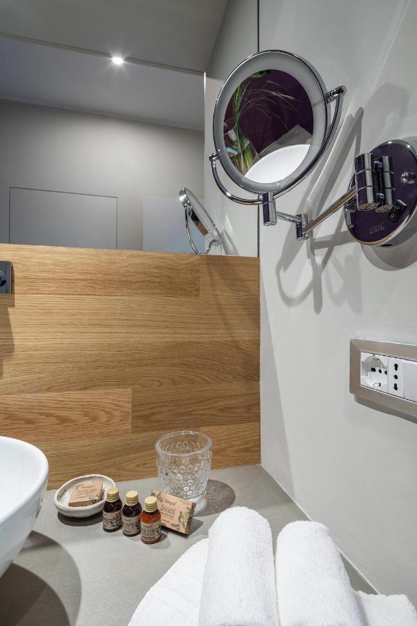 30Cavour Luxury Suites Pawia Zewnętrze zdjęcie